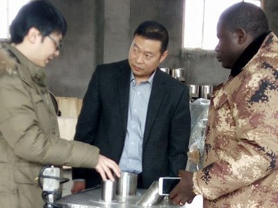 African customers visit Zhengzhou Hento